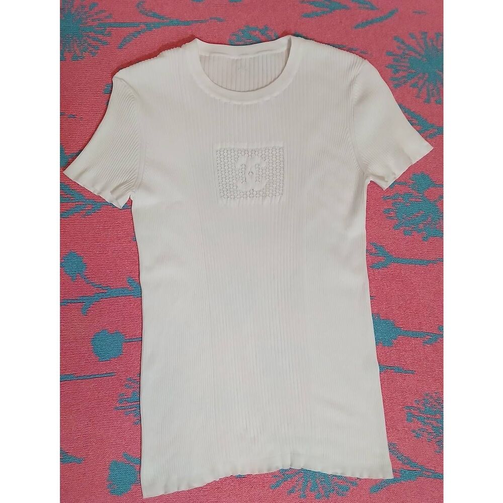 Chanel womens small white top ribbed stretch 100% authentic Short Sleeve